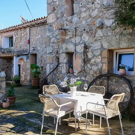 Mateo, Erholung Pur In Stilvollem,modernenambiente Apartman